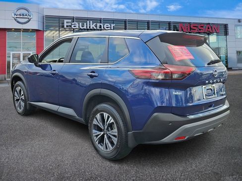 Certified 2023 Nissan Rogue SV image 4