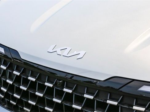 New 2026 Kia Carnival SX Prestige image 6