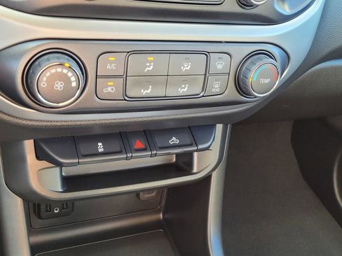 Used 2022 Chevrolet Colorado LT w/ LT Convenience Package image 25