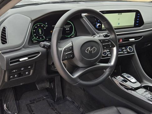 Used 2023 Hyundai Sonata Limited image 16
