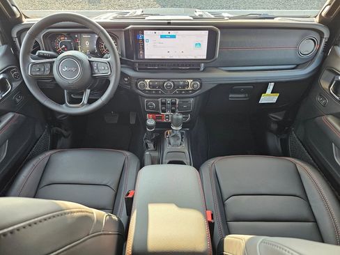 New 2025 Jeep Wrangler Unlimited Rubicon image 10