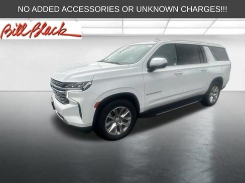 Used 2023 Chevrolet Suburban Premier AWD/4WD image 2
