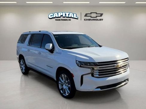 Used 2023 Chevrolet Suburban High Country image 7