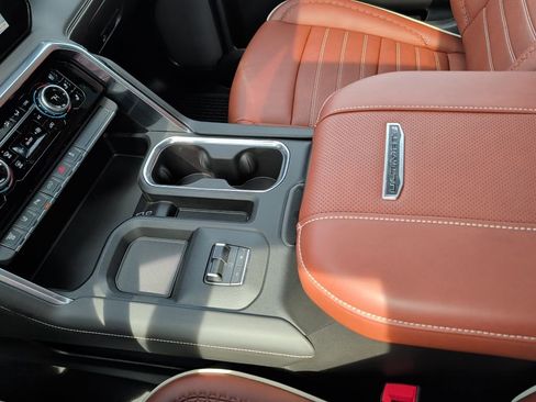 Used 2024 GMC Sierra 3500 Denali Ultimate image 24