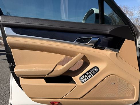 Used 2016 Porsche Panamera Edition image 11