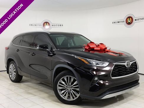 Used 2021 Toyota Highlander Platinum image 1