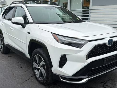 Used 2023 Toyota RAV4 SE w/ Weather & Moonroof Package AWD/4WD image 3