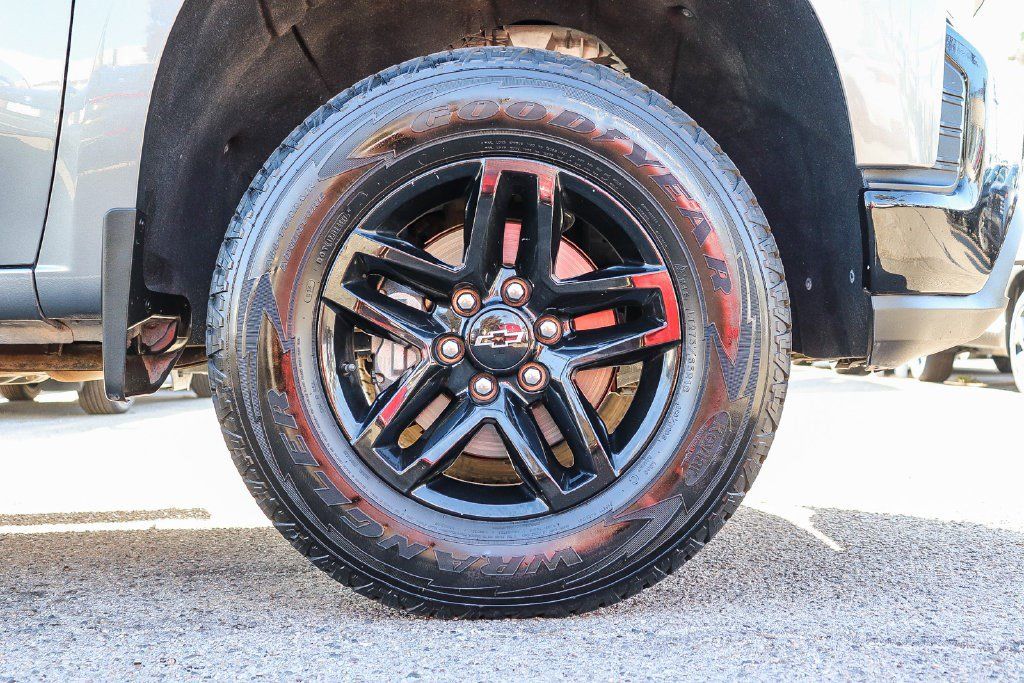 Used 2021 Chevrolet Silverado 1500 LT Trail Boss w/ Bed Protection Package AWD/4WD image 11