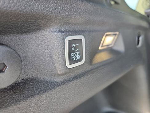 New 2025 Jeep Grand Cherokee L Limited w/ Luxury Tech Group II image 16