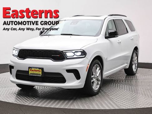 Used 2024 Dodge Durango GT RWD image 1