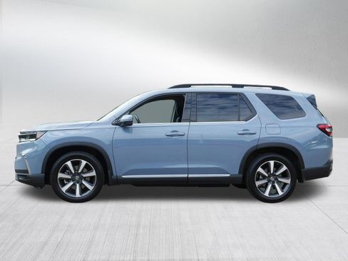 Used 2023 Honda Pilot Touring image 4