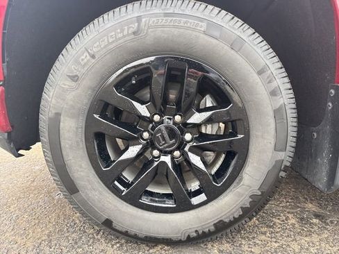 Used 2019 Chevrolet Silverado 1500 RST image 17