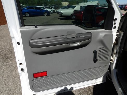Used 2008 Ford F250 XL RWD image 9