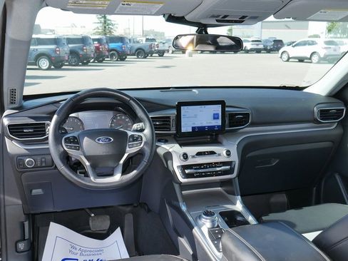 Used 2023 Ford Explorer XLT w/ Equipment Group 202A image 51
