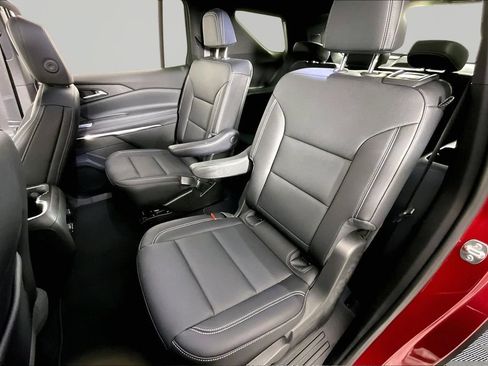 Used 2026 Chevrolet Traverse LT w/ Driver Confidence Package FWD image 20