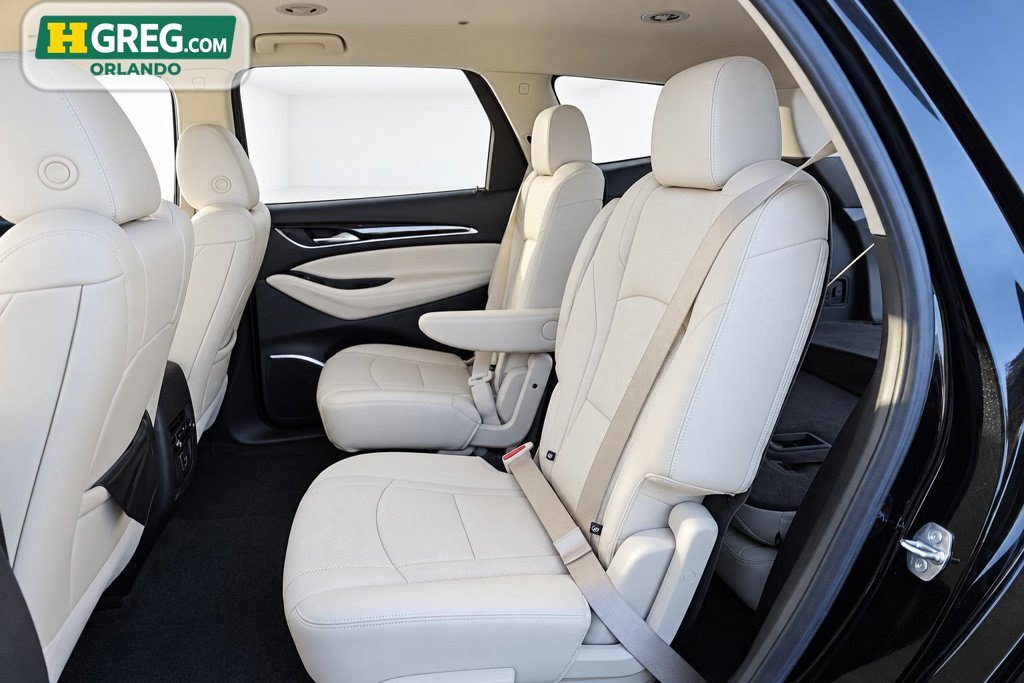 Used 2024 Buick Enclave Essence w/ Technology Package FWD image 12