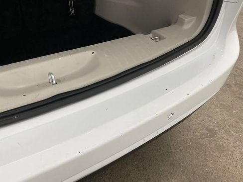 Used 2023 Chrysler Pacifica Touring-L image 32