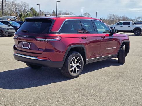 Used 2025 Jeep Grand Cherokee Limited image 2