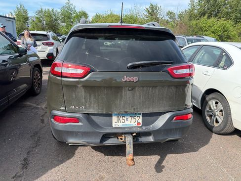 Used 2017 Jeep Cherokee 75th Anniversary AWD/4WD image 4