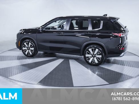 Used 2025 Mitsubishi Outlander SE FWD image 5