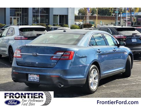 Used 2018 Ford Taurus SEL image 5