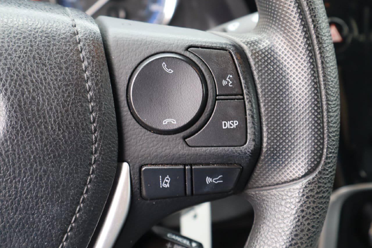 Used 2019 Toyota Corolla L FWD image 12