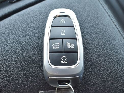 Used 2023 Hyundai Tucson Limited image 35