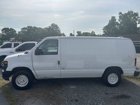 Used 2010 Ford E-150 and Econoline 150 RWD image 7