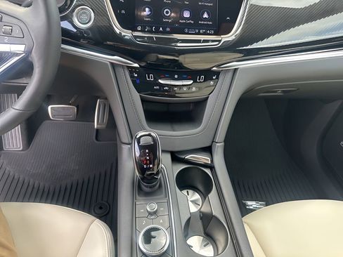 New 2025 Cadillac XT6 Sport w/ Technology Package image 34