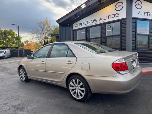 Used 2005 Toyota Camry LE FWD image 4