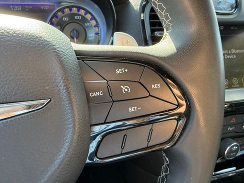 Used 2023 Chrysler 300 S RWD image 13