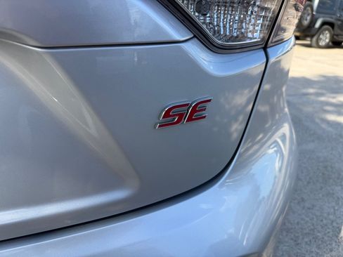Used 2021 Toyota Corolla SE FWD image 9