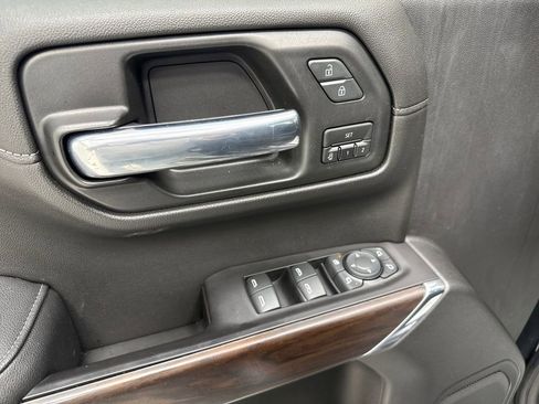 Used 2019 GMC Sierra 1500 SLT w/ SLT Premium Package image 16