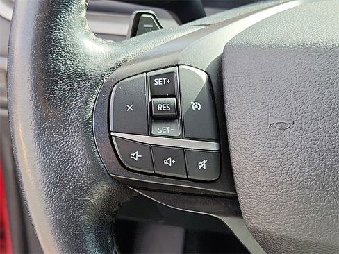 Used 2020 Ford Explorer XLT w/ Equipment Group 202A image 21