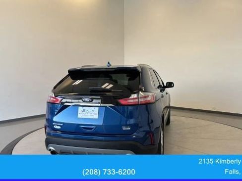 Used 2020 Ford Edge SEL w/ Convenience Package FWD image 9