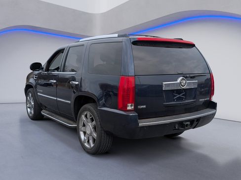 Used 2009 Cadillac Escalade AWD image 5