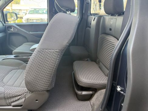 Used 2017 Nissan Frontier SV image 20