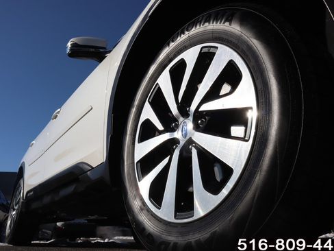 Used 2020 Subaru Outback Premium image 10