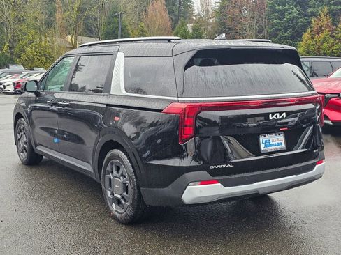 New 2026 Kia Carnival EX image 7