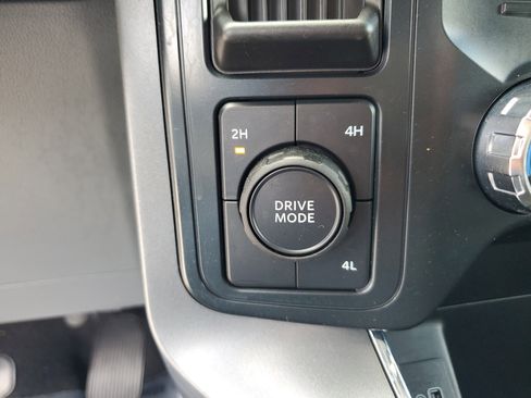 Used 2025 Ford F150 XLT w/ Equipment Group 302A MID AWD/4WD image 29