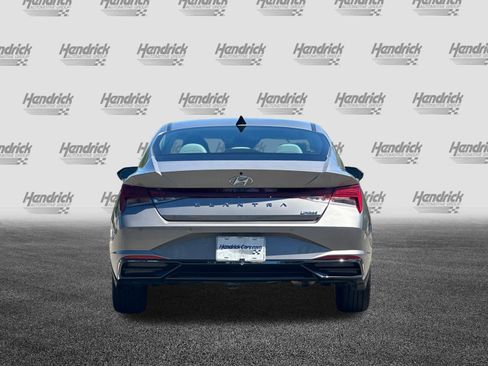 Used 2023 Hyundai Elantra Limited FWD image 6