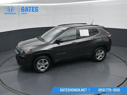 Used 2024 Jeep Compass Latitude AWD/4WD image 45