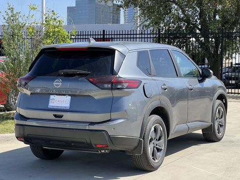 Certified 2026 Nissan Rogue SV image 4