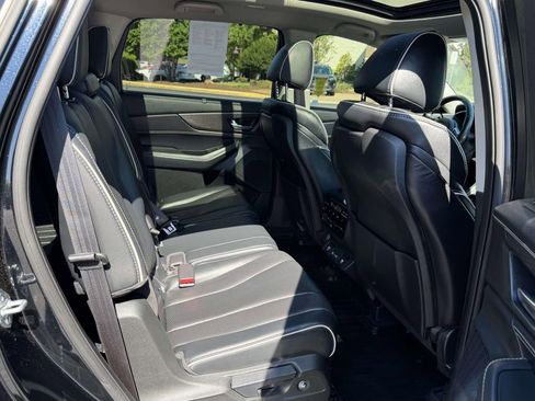 Used 2022 Acura MDX SH-AWD w/ Advance Package image 13
