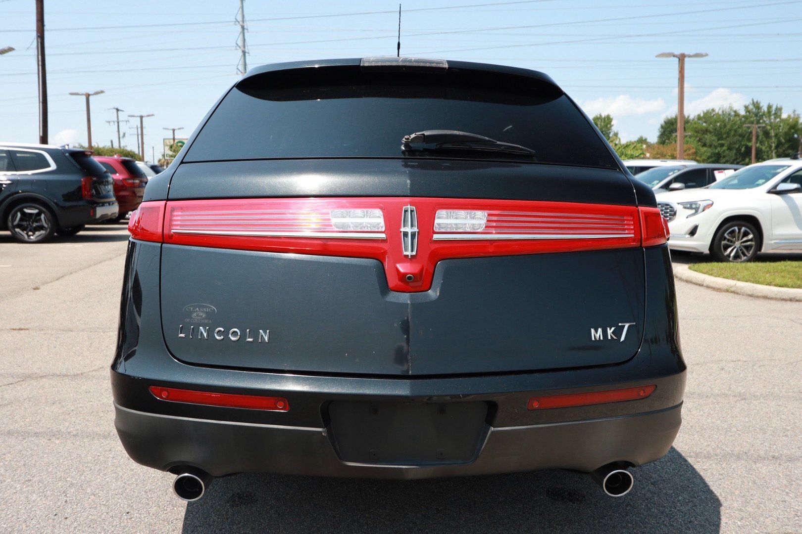 Used 2012 Lincoln MKT FWD image 4