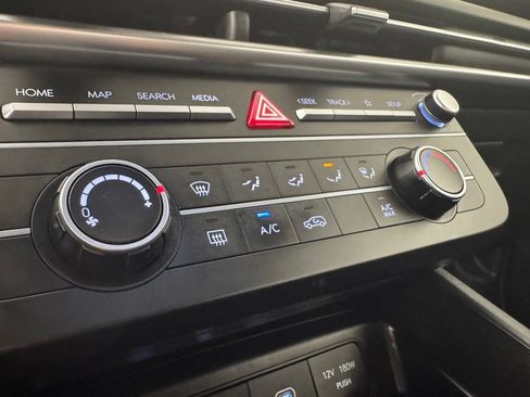 Used 2025 Hyundai Tucson SE FWD image 27