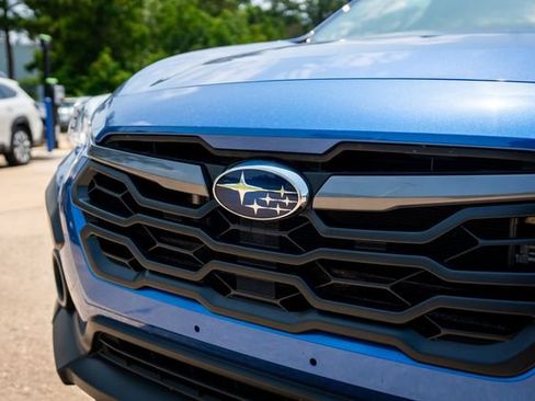 Certified 2025 Subaru Crosstrek 2.5i Premium AWD/4WD image 14