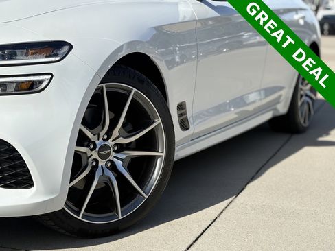 Used 2022 Genesis G70 2.0T w/ Prestige Package image 10