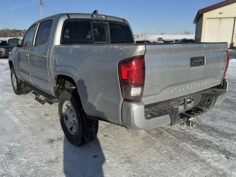 Certified 2022 Toyota Tacoma SR image 14