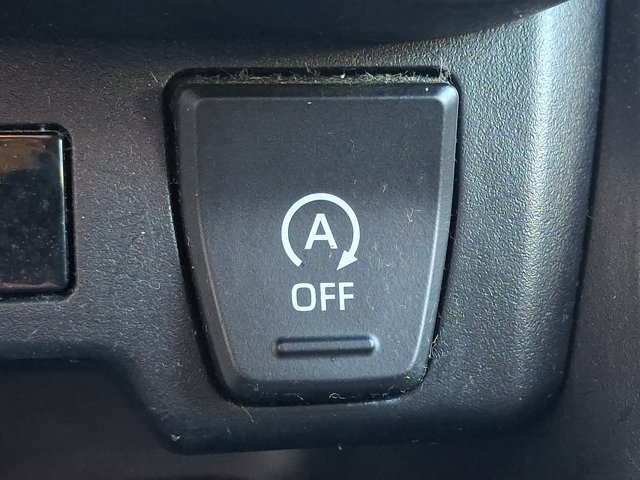 Used 2019 Toyota RAV4 LE w/ All Weather Liner Package AWD/4WD image 24
